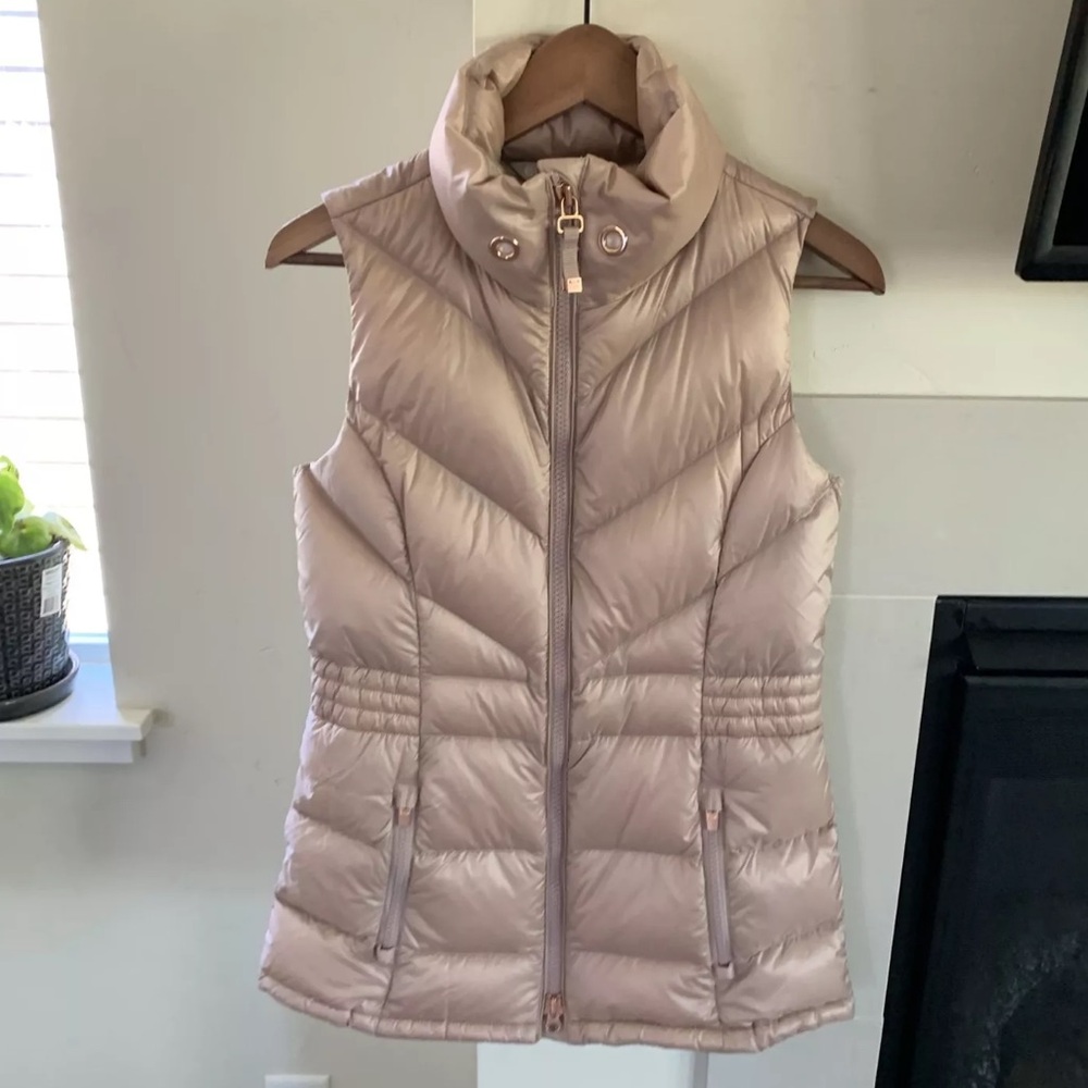 Athleta Women’s Banner Peak Goose Down Vest rose gold XS Puffer Outdoor 350856 - Picture 2 of 13